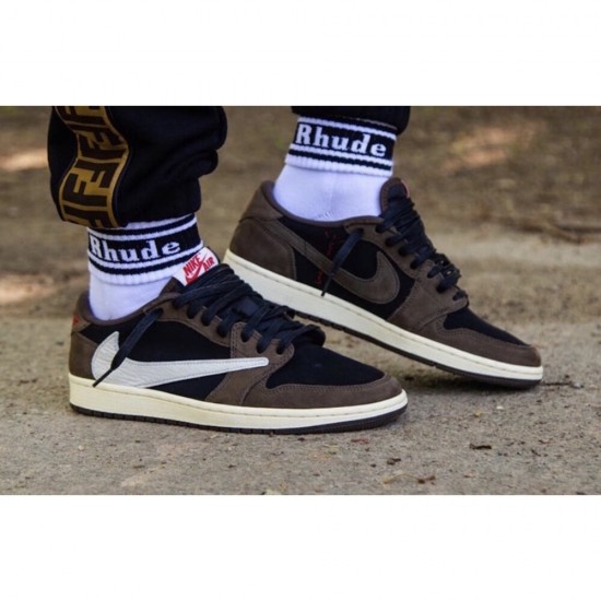 Nike Travis Scott x Air Jordan 1 Low Dark Mocha