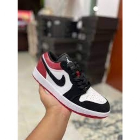 Nike Air Jordan 1 Low Black Toe