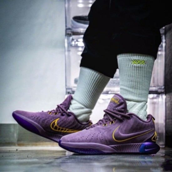 Nike Lebron 21 “Purple Rain” Violet Dust