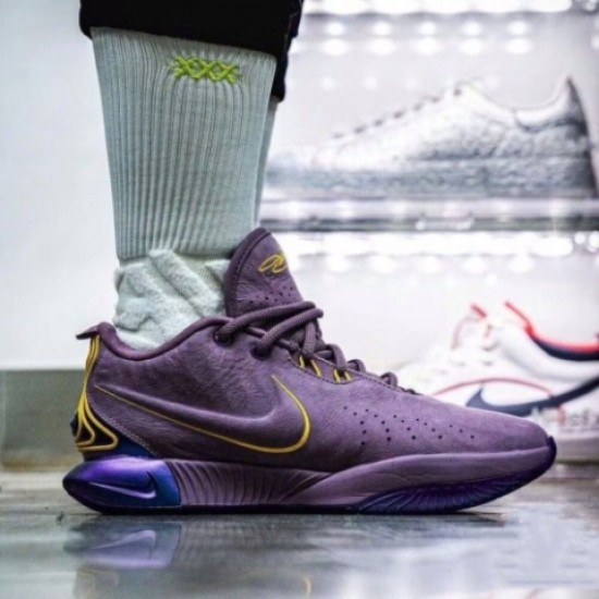 Nike Lebron 21 “Purple Rain” Violet Dust