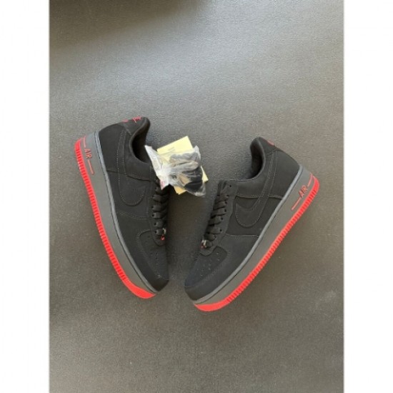 Nike Air Force 1 Black Red