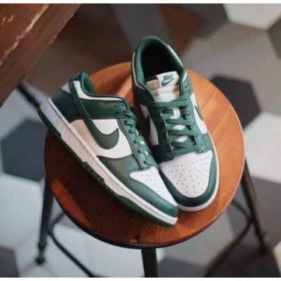 Nike Dunk Low Varsity Green