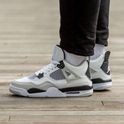 Nike Air Jordan 4 Retro Military Black