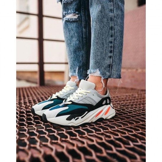 Adidas Yeezy Boost 700 Wave Runner Solid Grey