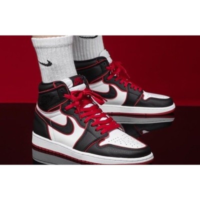 Nike Air Jordan 1 Retro High OG 'Bloodline'