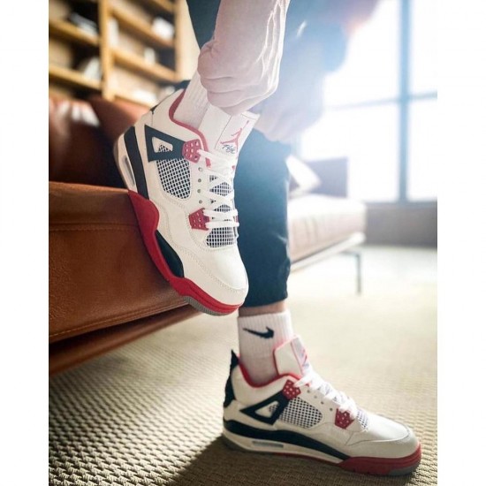 Nike Air Jordan 4 Retro Fire Red