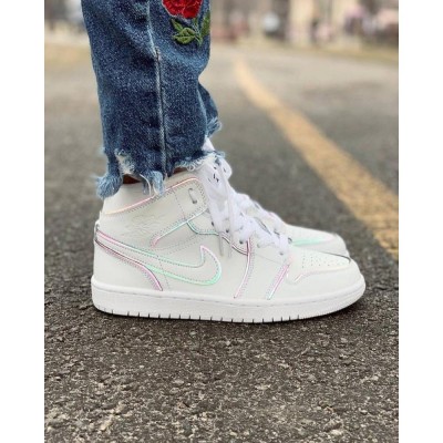 Nike Air Jordan 1 Mid İridescent Reflective White