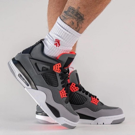 Nike Air Jordan 4 Retro Infrared