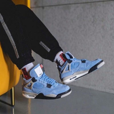 Nike Air Jordan 4 Retro University Blue