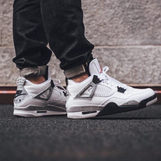 Nike Air Jordan 4 Retro 'White Cement Grey'