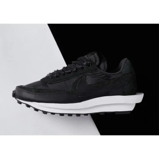 Nike Sacai x LD Waffle Black Nylon Nike Sacai x LD Waffle Black Nylon