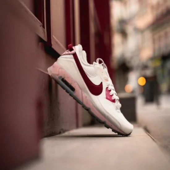 Nike Air Max 90 Terrascape Pomegranete Nike Air Max 90 Terrascape Pomegranete