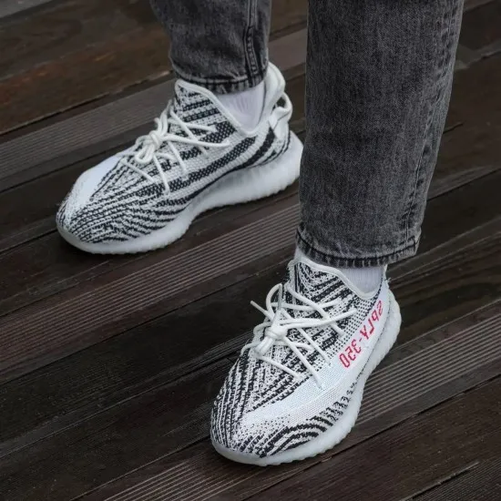 Adidas Yeezy 350 V2 Zebra Adidas Yeezy 350 V2 Zebra