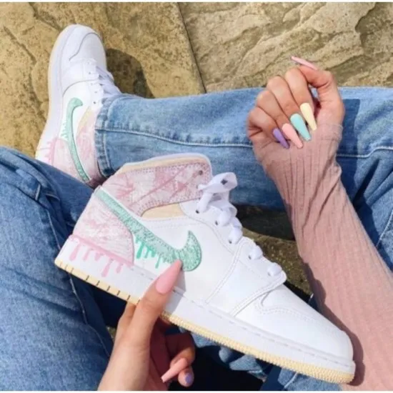 Nike Air Jordan 1 Mid Paint Drip Ice Cream White Pink Nike Air Jordan 1 Mid Paint Drip Ice Cream White Pink