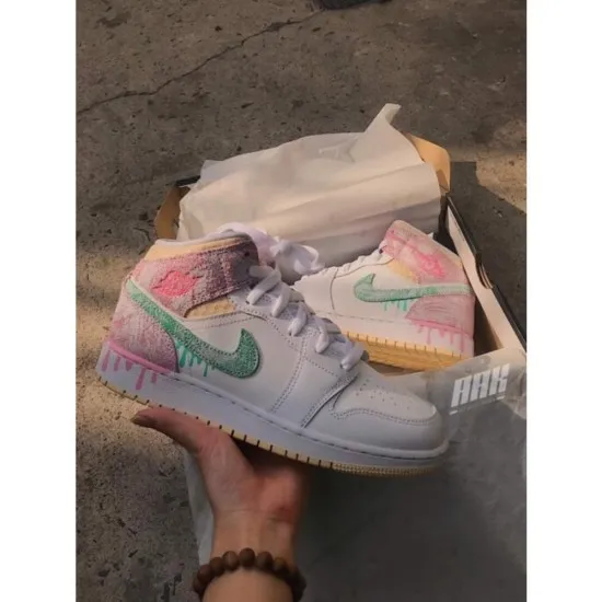 Nike Air Jordan 1 Mid Paint Drip Ice Cream White Pink Nike Air Jordan 1 Mid Paint Drip Ice Cream White Pink